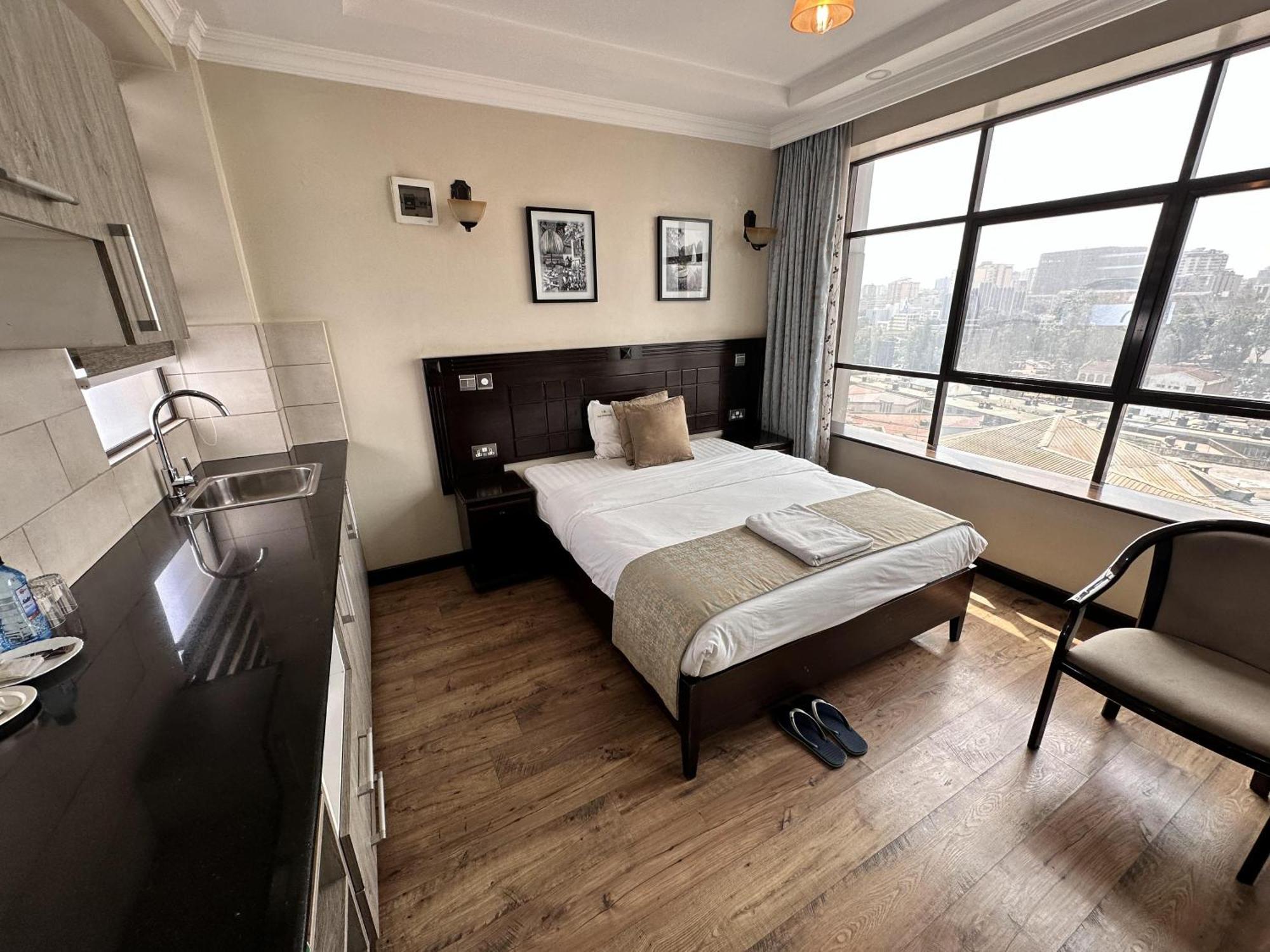 Hemak Suites Hotel Найробі Екстер'єр фото